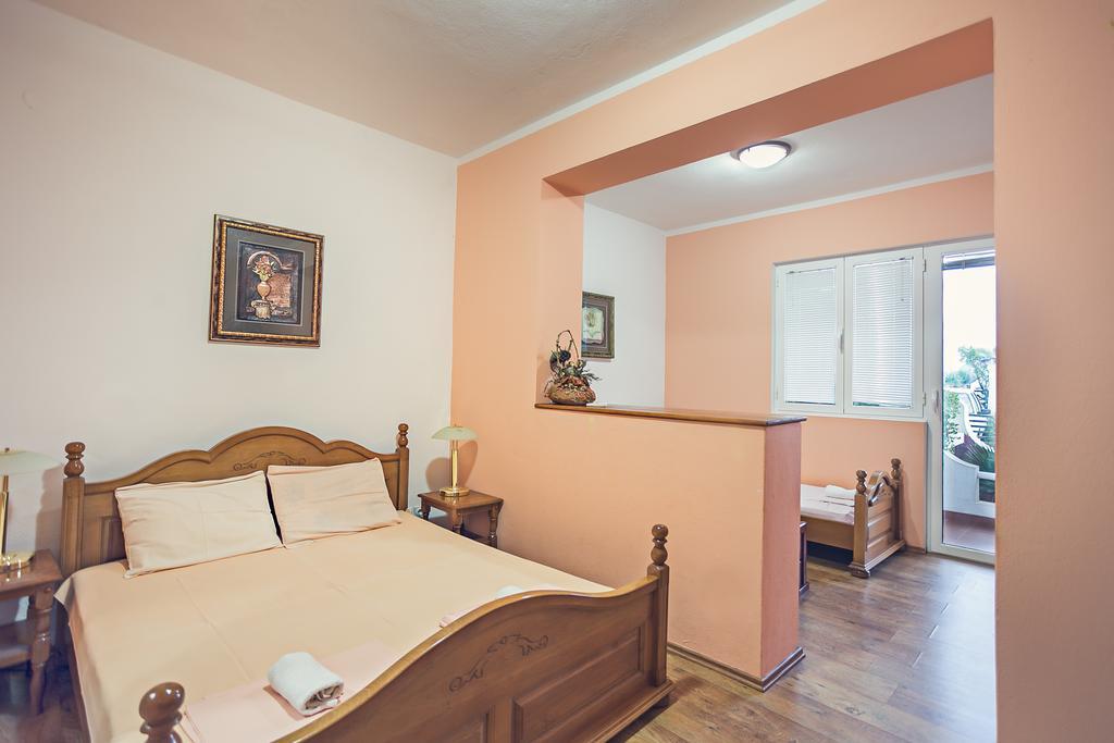 Apartments Atlantis Dobra Voda Chambre photo